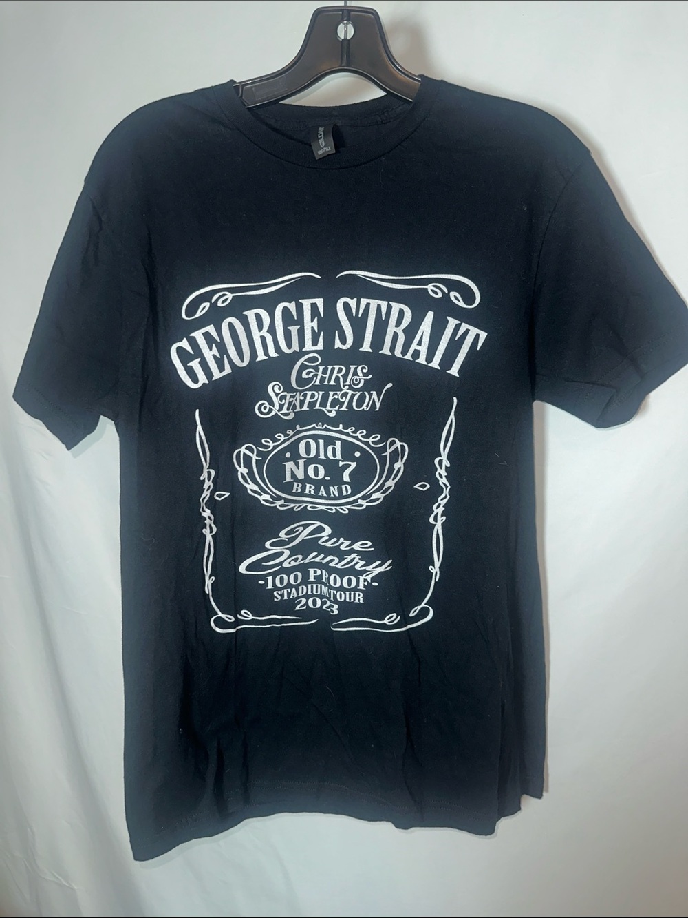Gildan Black Short-Sleeve George Strait Graphic Tee